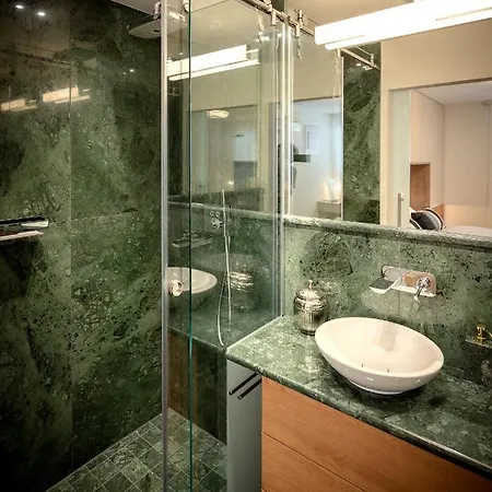 Apartment Vindobona 1 *